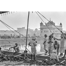 Load image into Gallery viewer, &#39;Amritsar: A City of Remembrance&#39; by Raghu Rai and Gurmeet Rai - ramblingsofasikh
